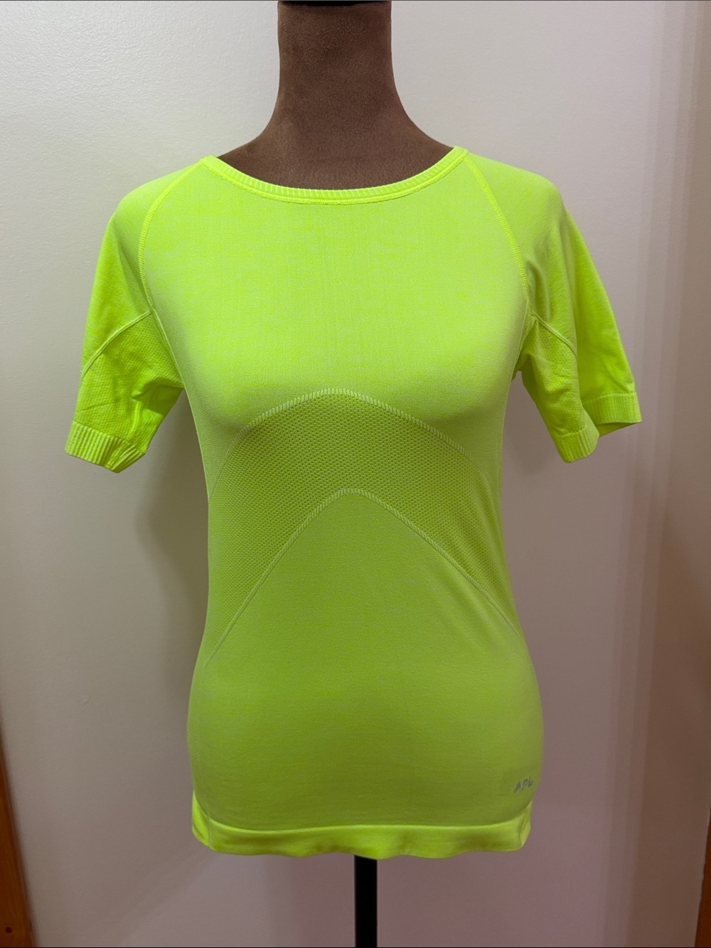 APL Neon Yellow Short Sleeve Performance Tee Like New Medium Very Stretchable